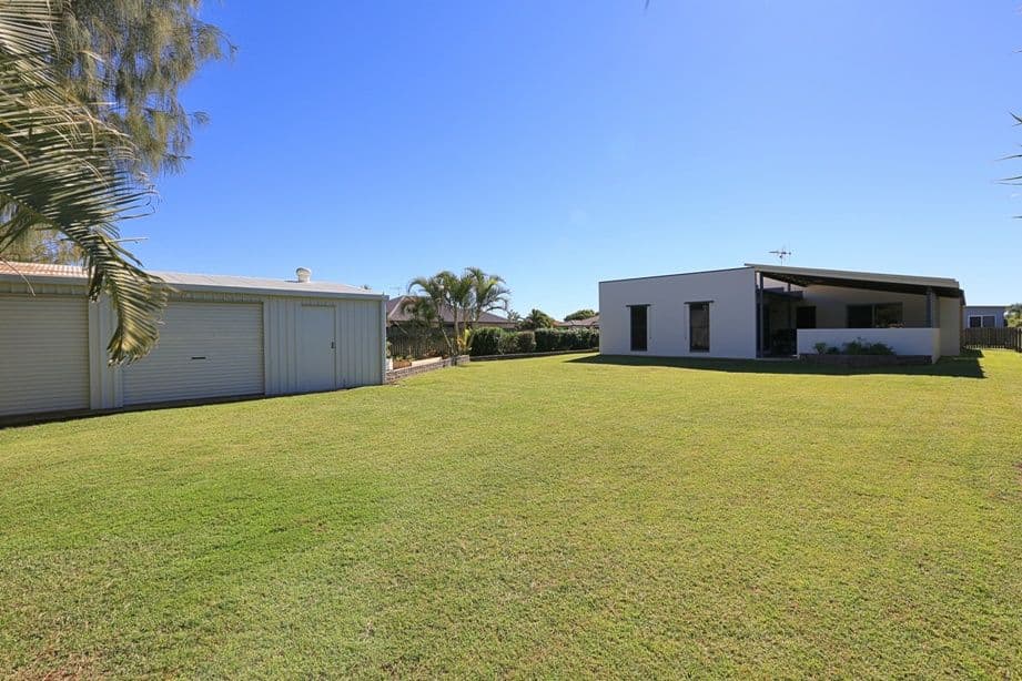 178 Barolin Esplanade, Coral Cove QLD 4670, Coral Cove - Thumbnail 2
