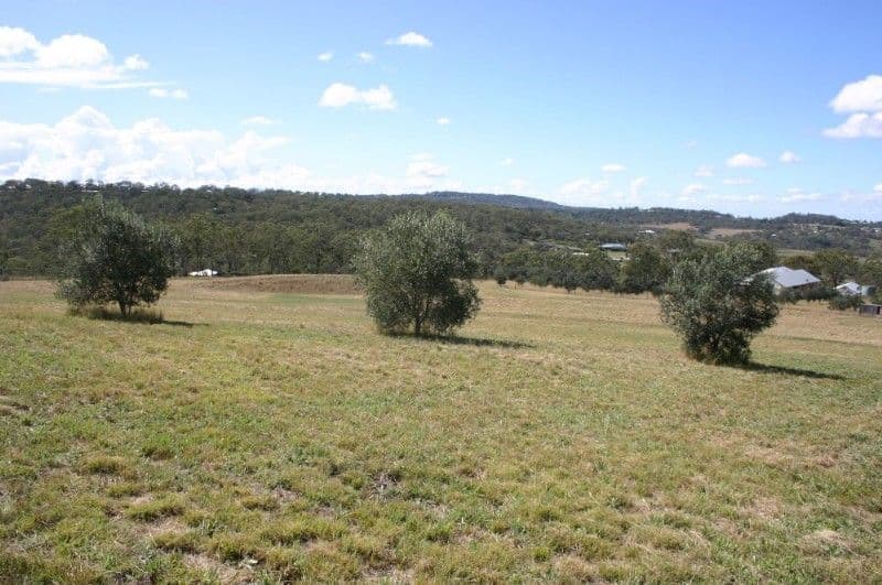 26 Ironbark Drive, MOUNT RASCAL QLD 4350, Mount Rascal - Thumbnail 6