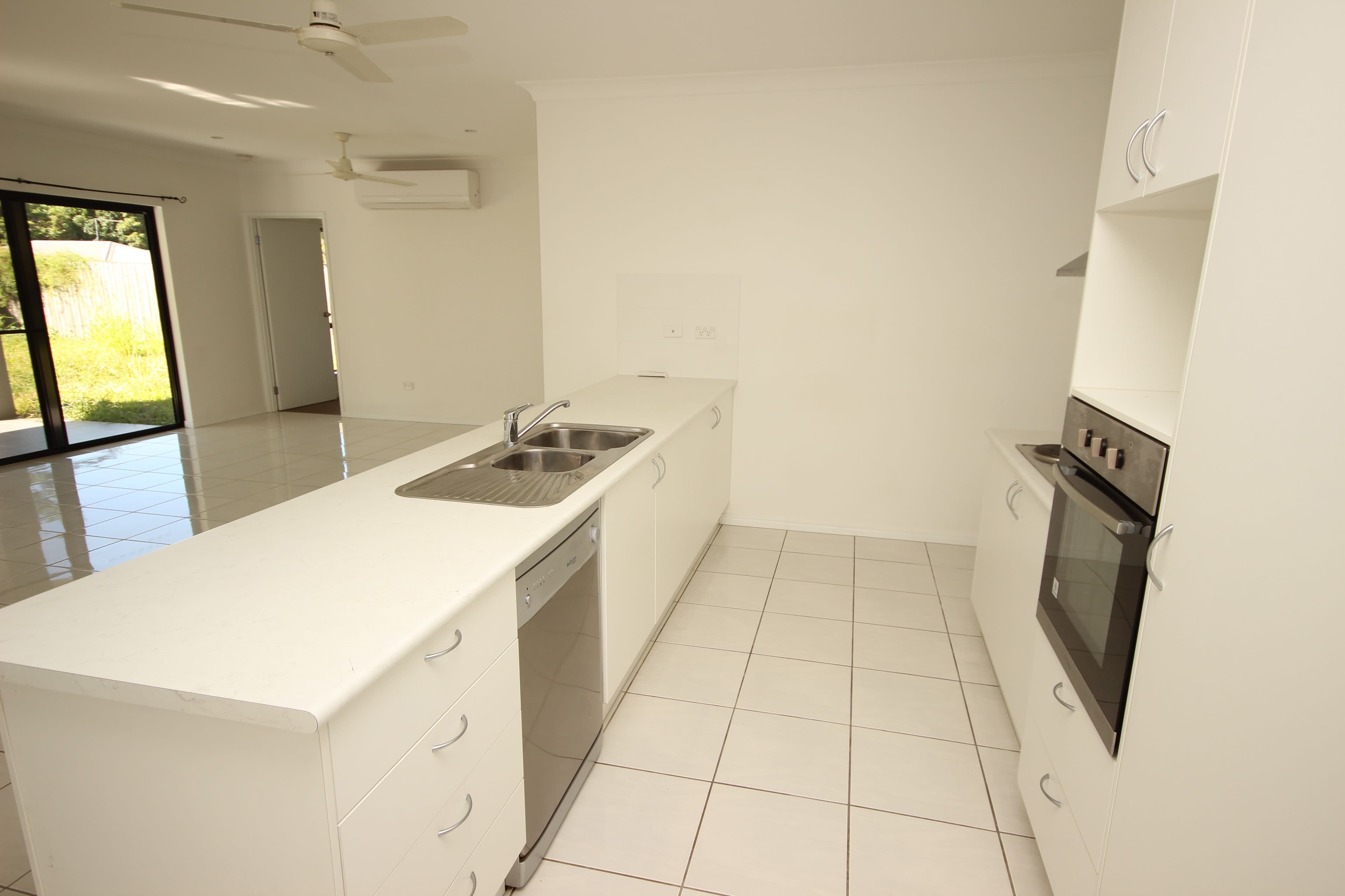 14 Ainscow Drive, Bentley Park QLD 4869, Bentley Park - Thumbnail 2
