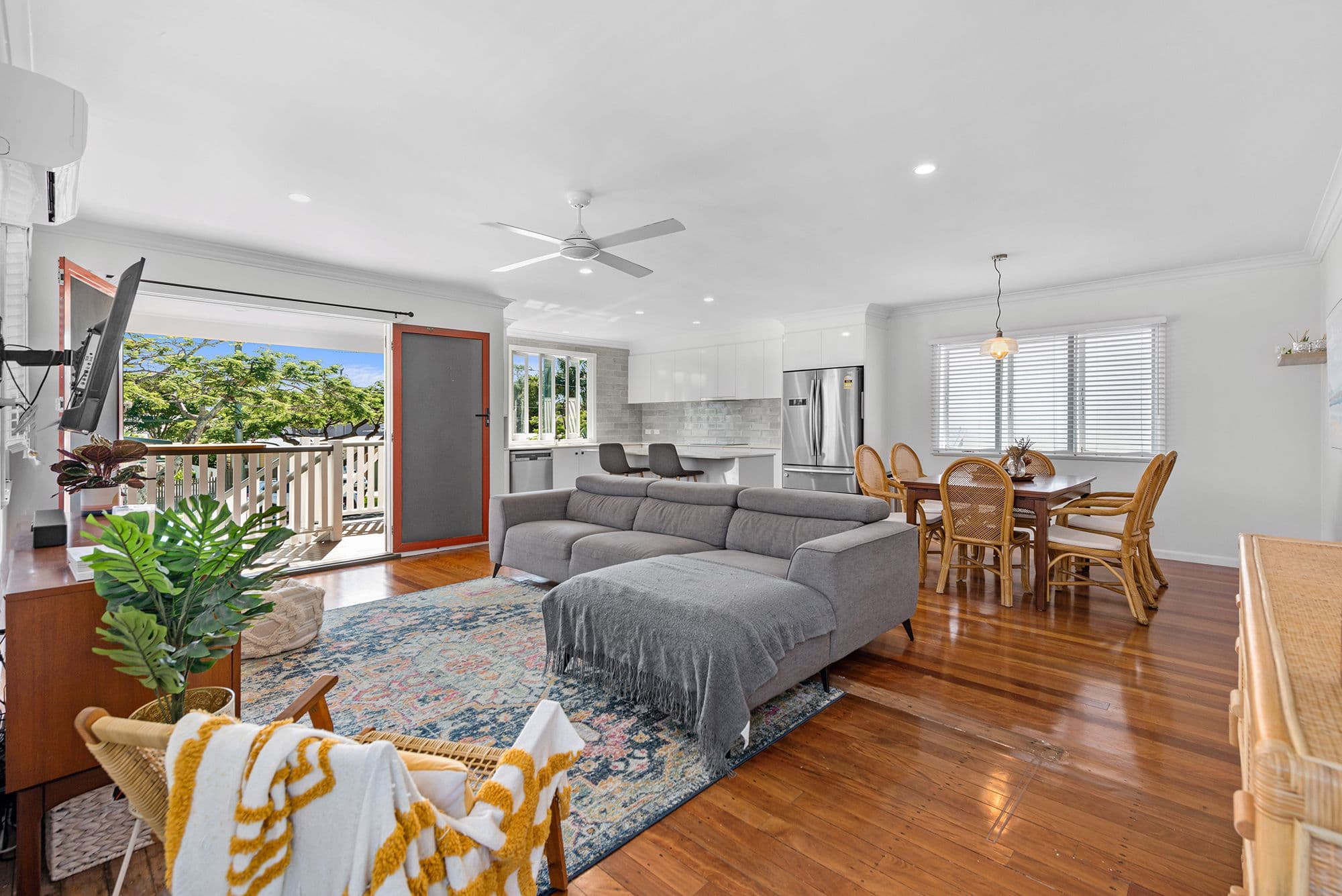 10 Connors Street, Graceville QLD 4075, Graceville - Thumbnail 2