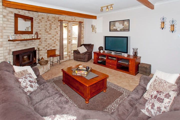 6 Sally Court, WARNER QLD 4500, Warner - Thumbnail 4