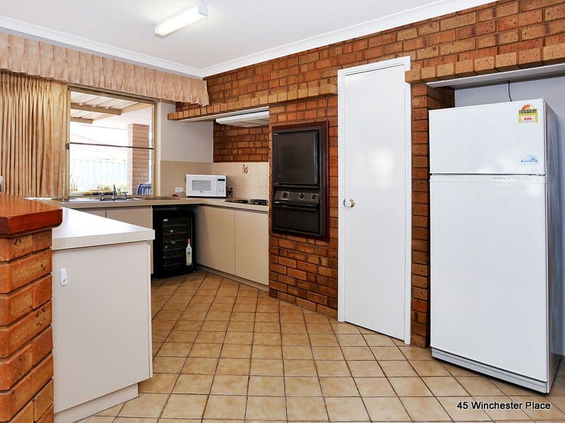 45 Winchester Place, Ballajura WA 6066, Ballajura - Thumbnail 7