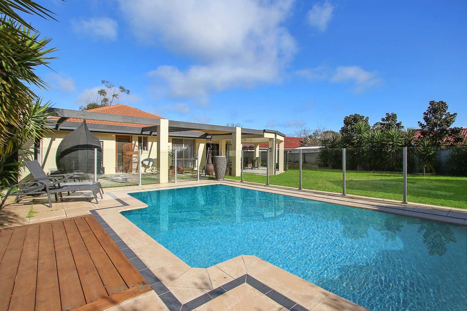 17 Amalfi Drive, Lavington NSW 2641, Lavington - Thumbnail 2