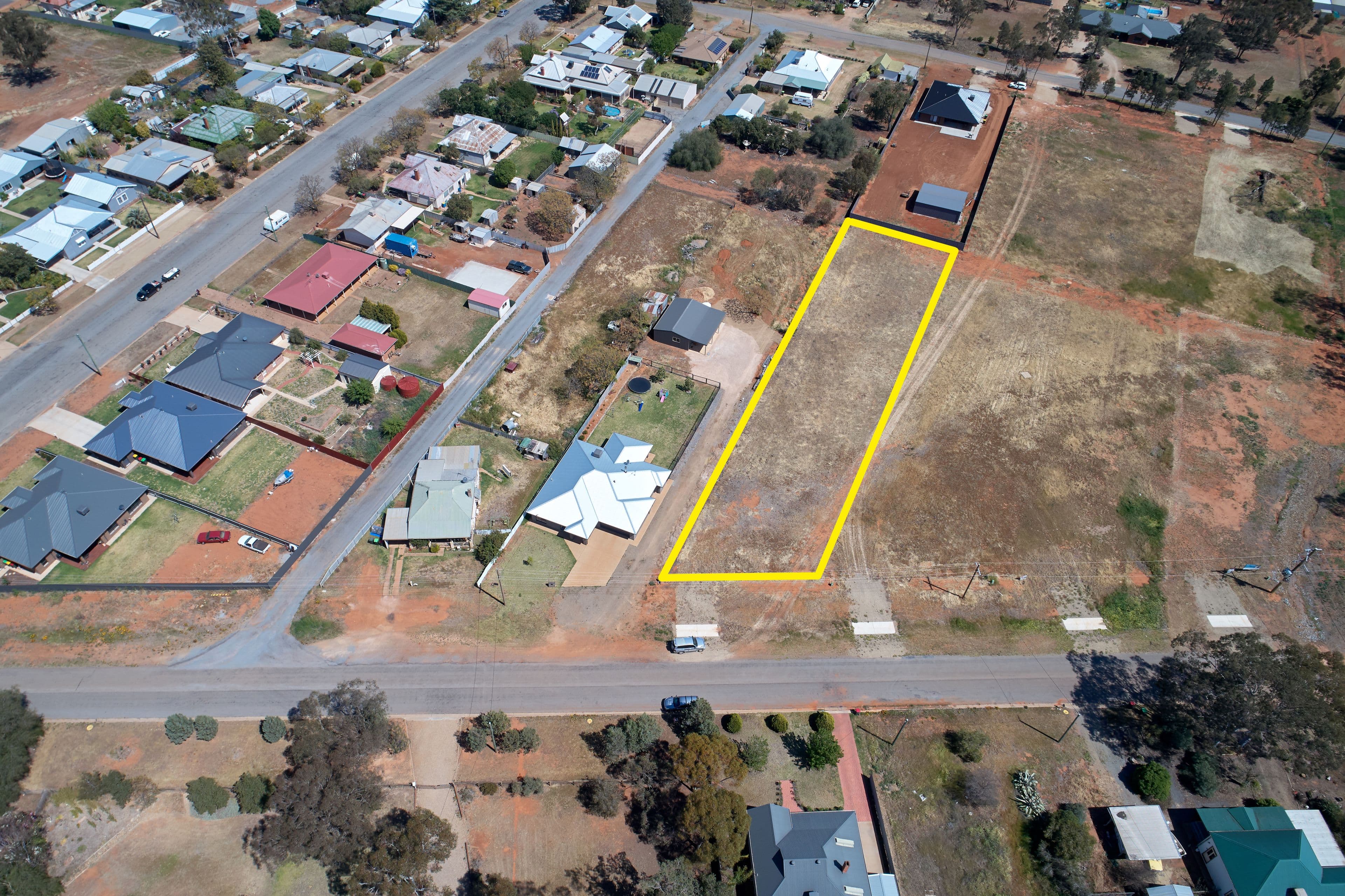 114 Wallace Street, Coolamon NSW 2701, Coolamon - Thumbnail 3