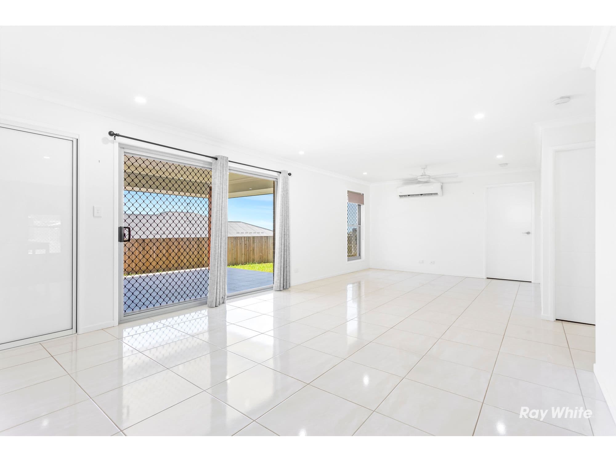 54 Ocean Park Avenue, Yeppoon QLD 4703, Yeppoon - Thumbnail 7