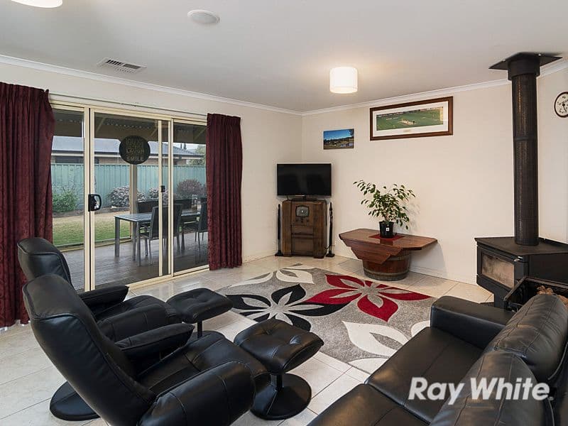 34 Strathmont Drive, Strathalbyn SA 5255, Strathalbyn - Thumbnail 5