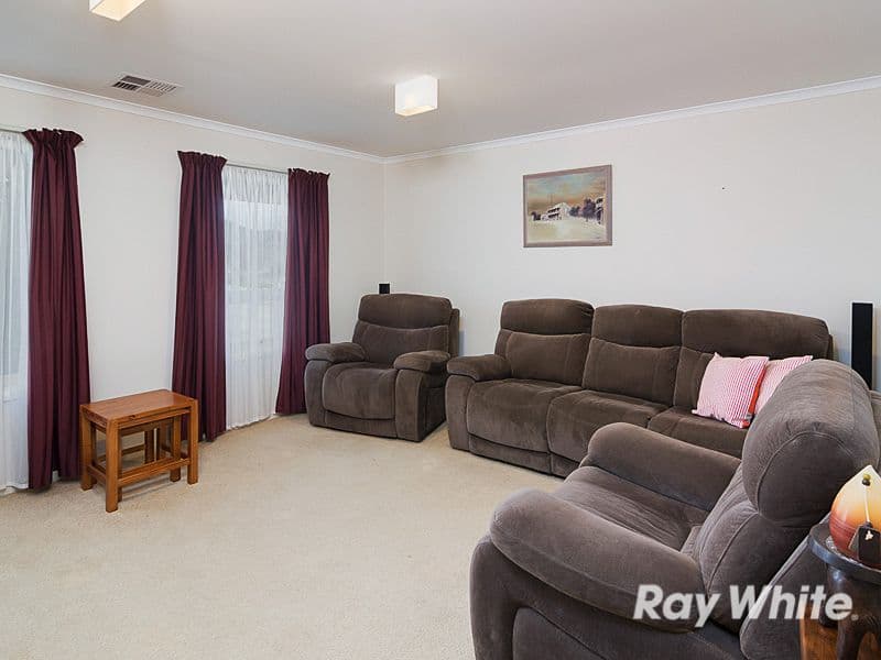 34 Strathmont Drive, Strathalbyn SA 5255, Strathalbyn - Thumbnail 6