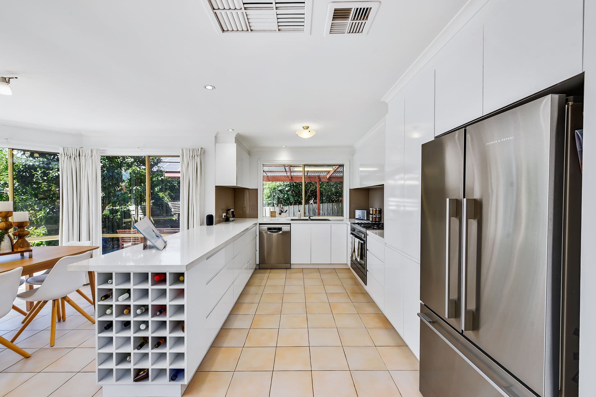 19 Hedgerow Court, Narre Warren South VIC 3805, Narre Warren South - Thumbnail 4