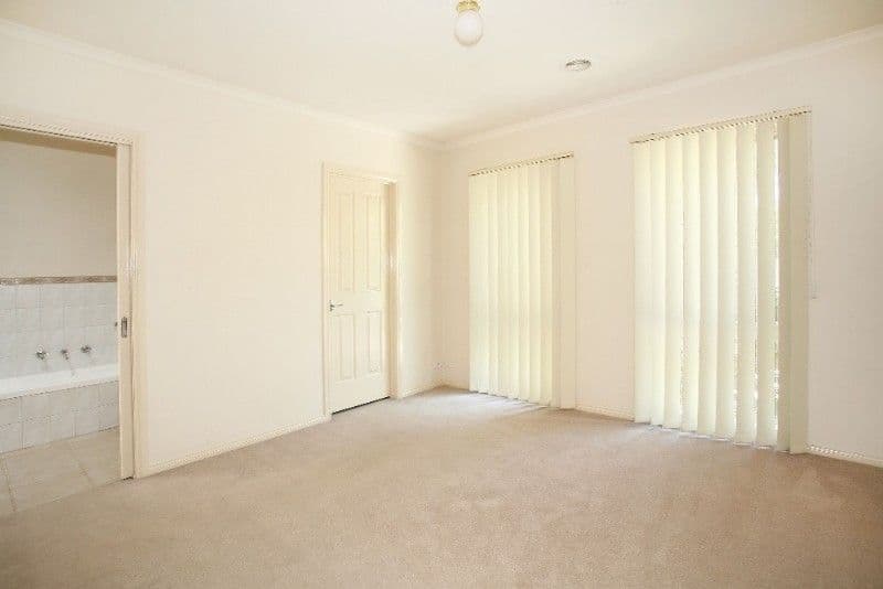 10 Stamford Crescent, ROWVILLE VIC 3178, Rowville - Thumbnail 5