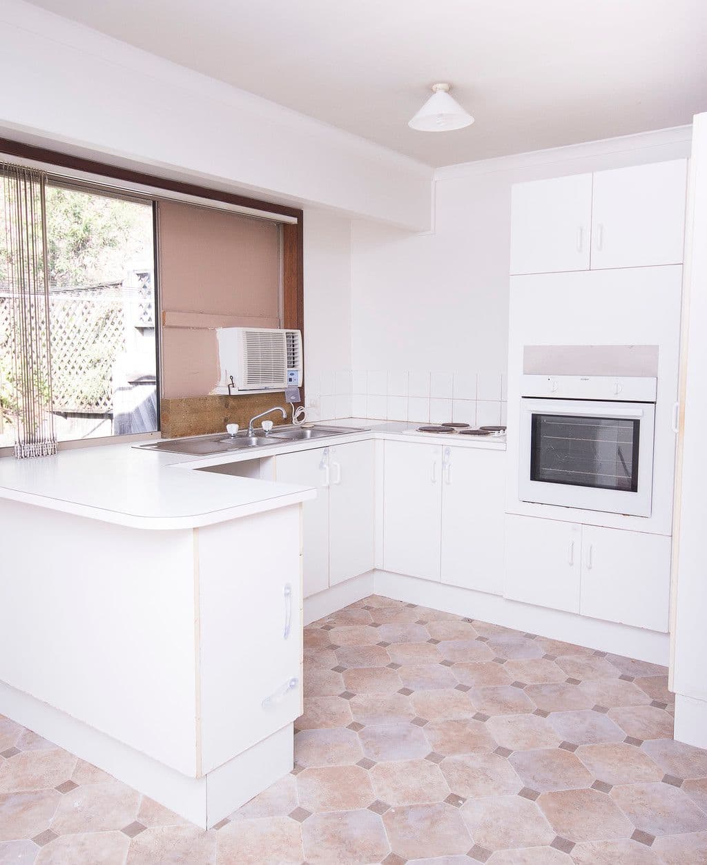 3 Wayne Place, Oxenford QLD 4210, Oxenford - Thumbnail 2