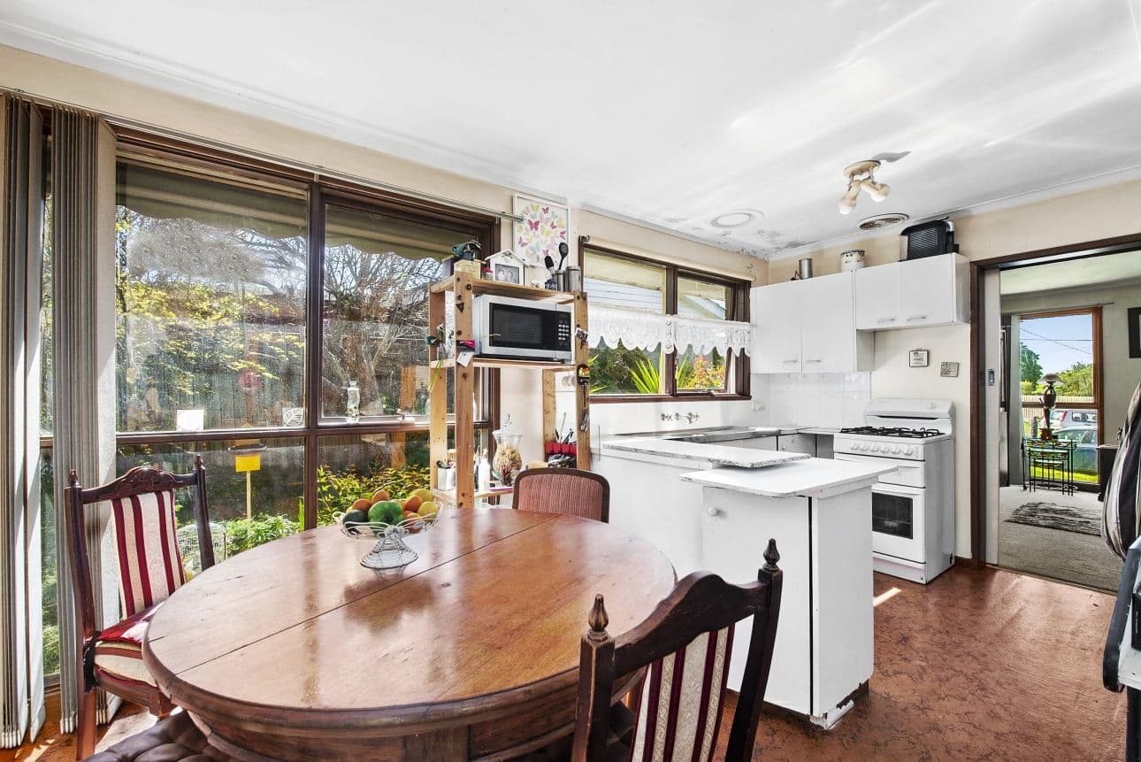 8 Lewis Court, Grovedale VIC 3216, Grovedale - Thumbnail 2