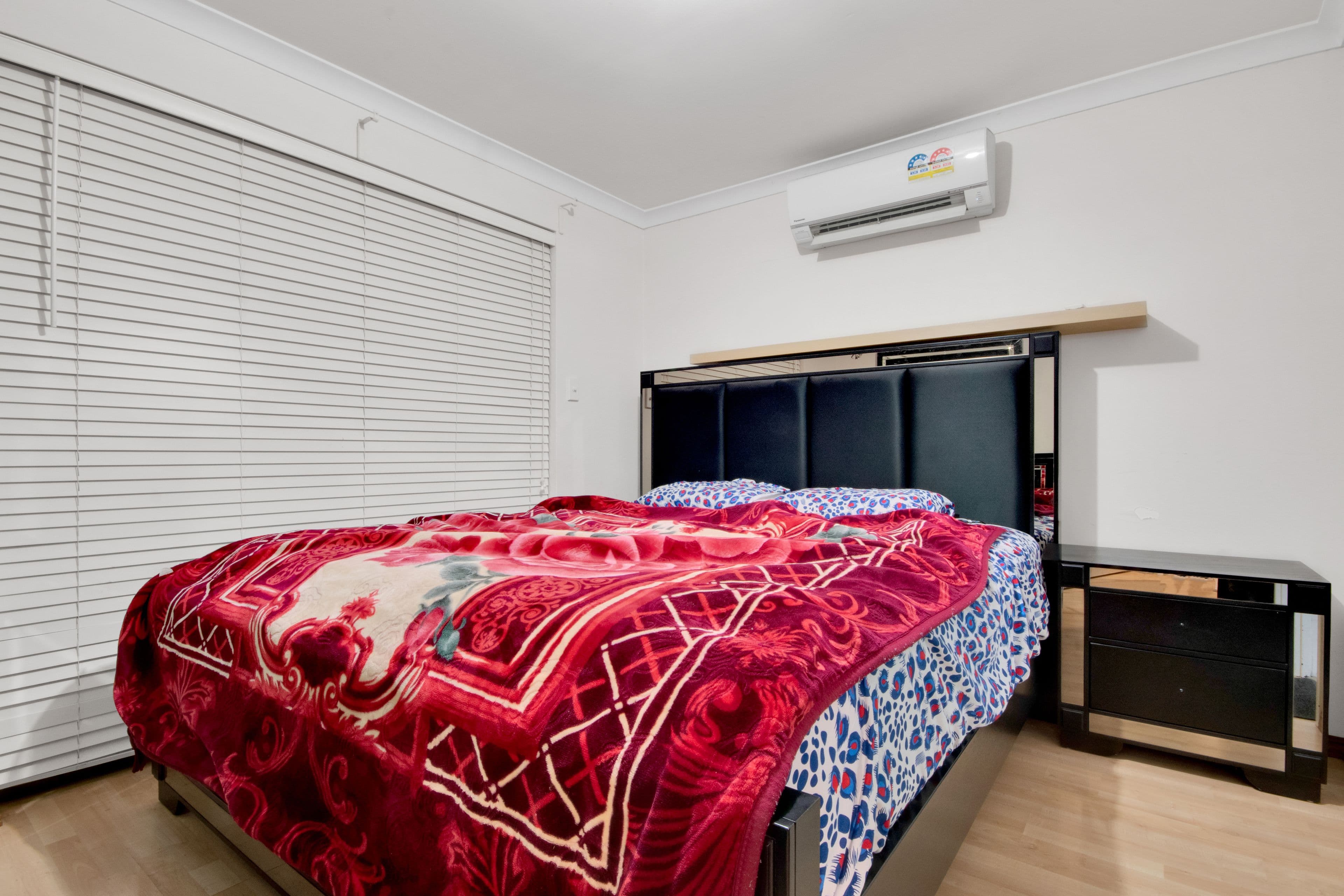 7 FLOWERWOOD Way, Huntingdale WA 6110, Huntingdale - Thumbnail 5