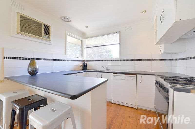 33 Lydford Road, FERNTREE GULLY VIC 3156, Ferntree Gully - Thumbnail 3