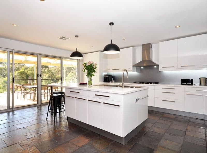 3 Minerva Grove, Happy Valley SA 5159, Happy Valley - Thumbnail 2
