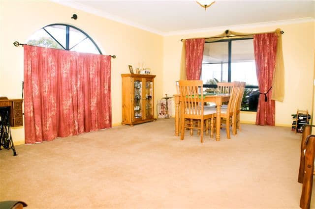 11 Biscay Crescent, GLENVALE QLD 4350, Glenvale - Thumbnail 6