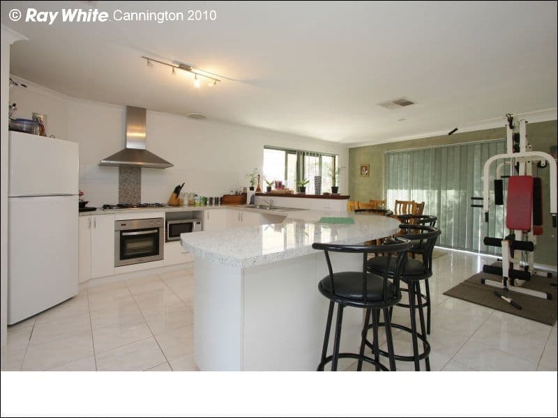 11 Greygum Rise, KENWICK WA 6107, Kenwick - Thumbnail 2