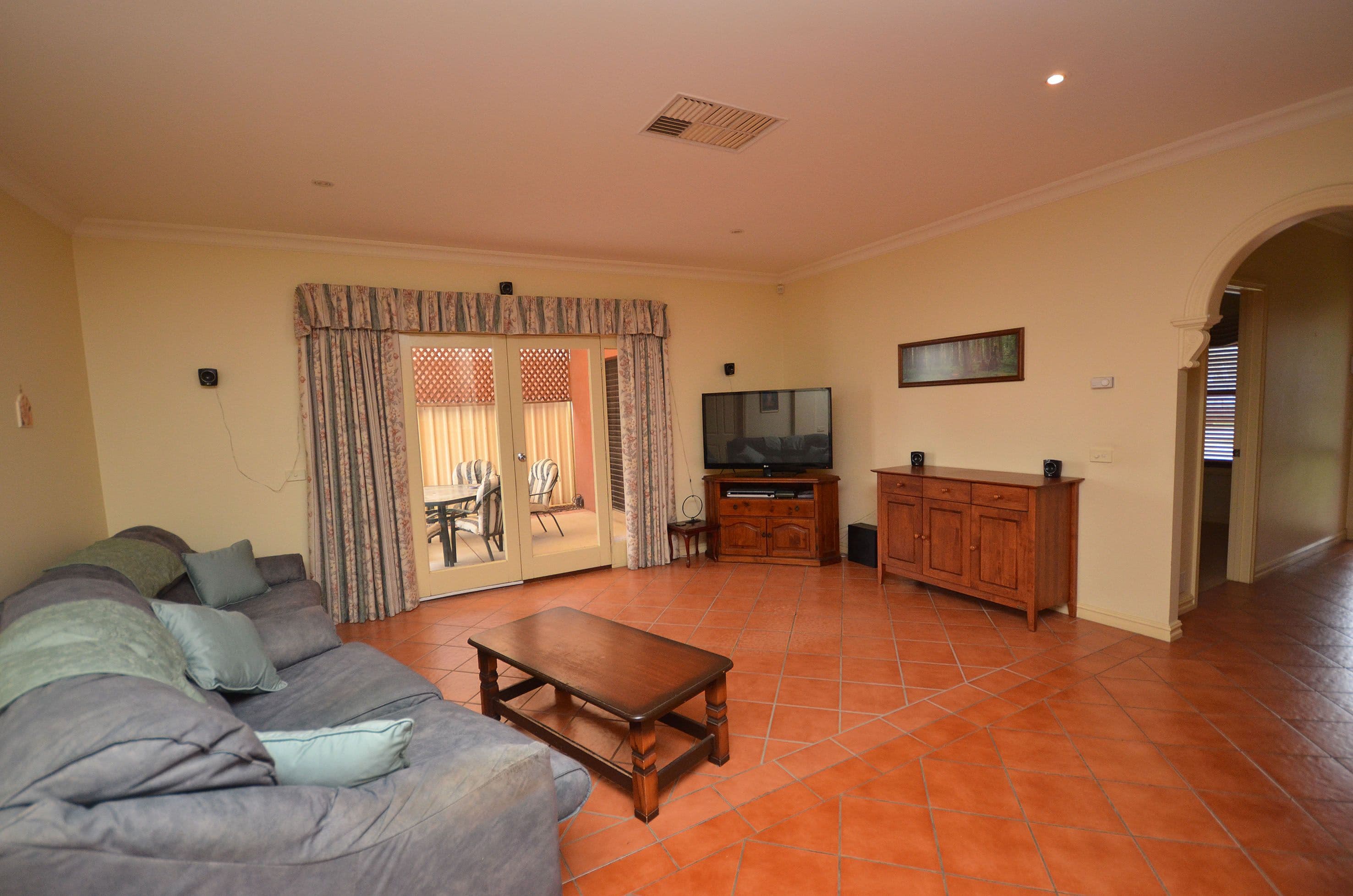 71 Leichardt Street, Echuca VIC 3564, Echuca - Thumbnail 4