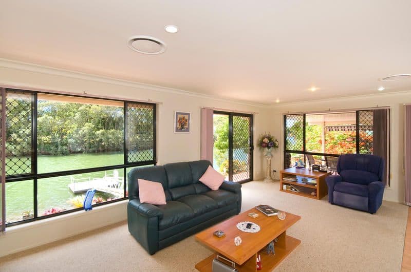 11 Cosmos Court, ELANORA QLD 4221, Elanora - Thumbnail 7