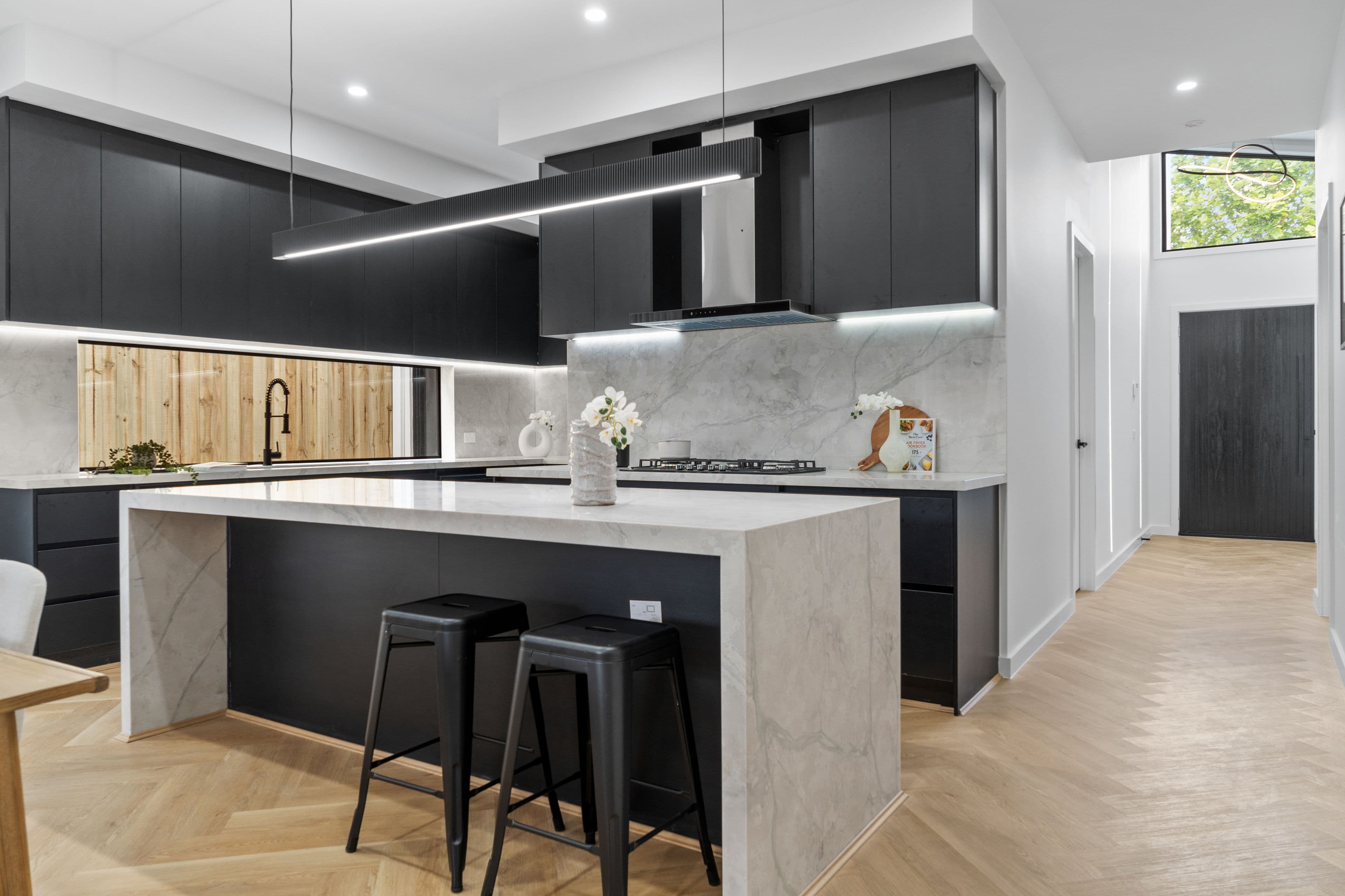 37 Edenvale Boulevard, Wollert VIC 3750, Wollert - Thumbnail 2