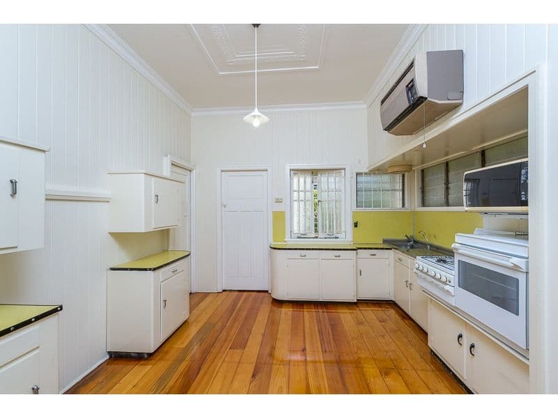 77 Amarina Avenue, ASHGROVE QLD 4060, Ashgrove - Thumbnail 7