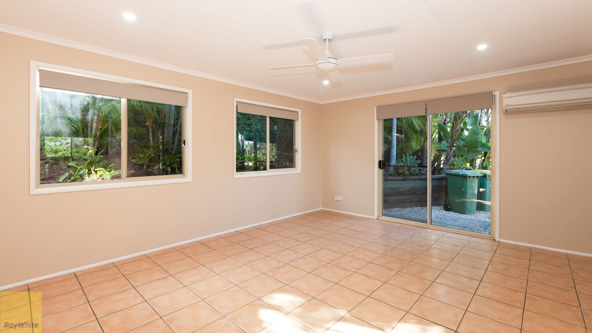 2 Innes Crescent, Cornubia QLD 4130, Cornubia - Thumbnail 8