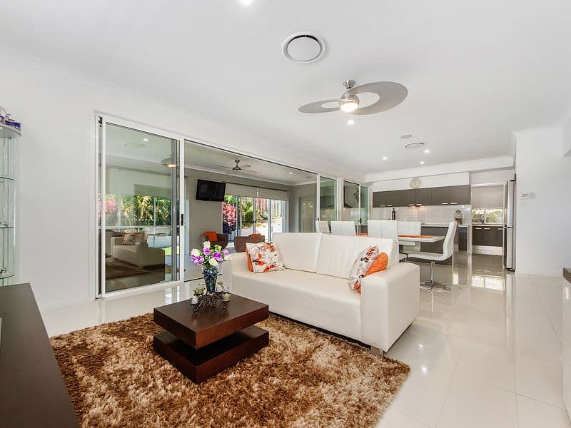 10 Valley Brook Rise, Maudsland QLD 4210, Maudsland - Thumbnail 2