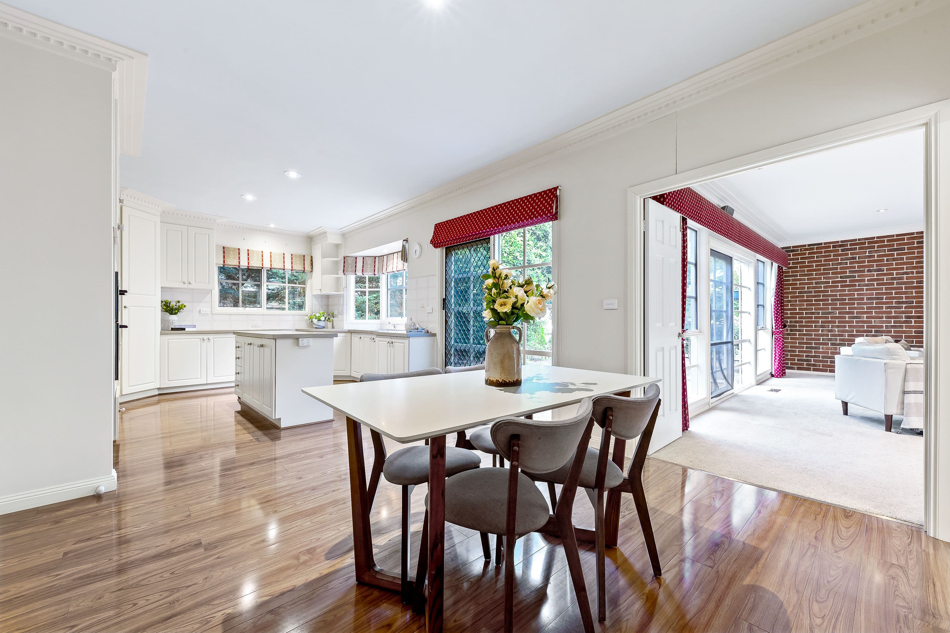 3 College Court, Glen Waverley VIC 3150, Glen Waverley - Thumbnail 3