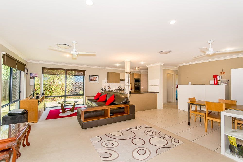 21 Cyperus Crescent, Carseldine QLD 4034, Carseldine - Thumbnail 2