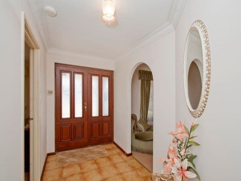 62 Telstar Drive, Morley WA 6062, Morley - Thumbnail 3