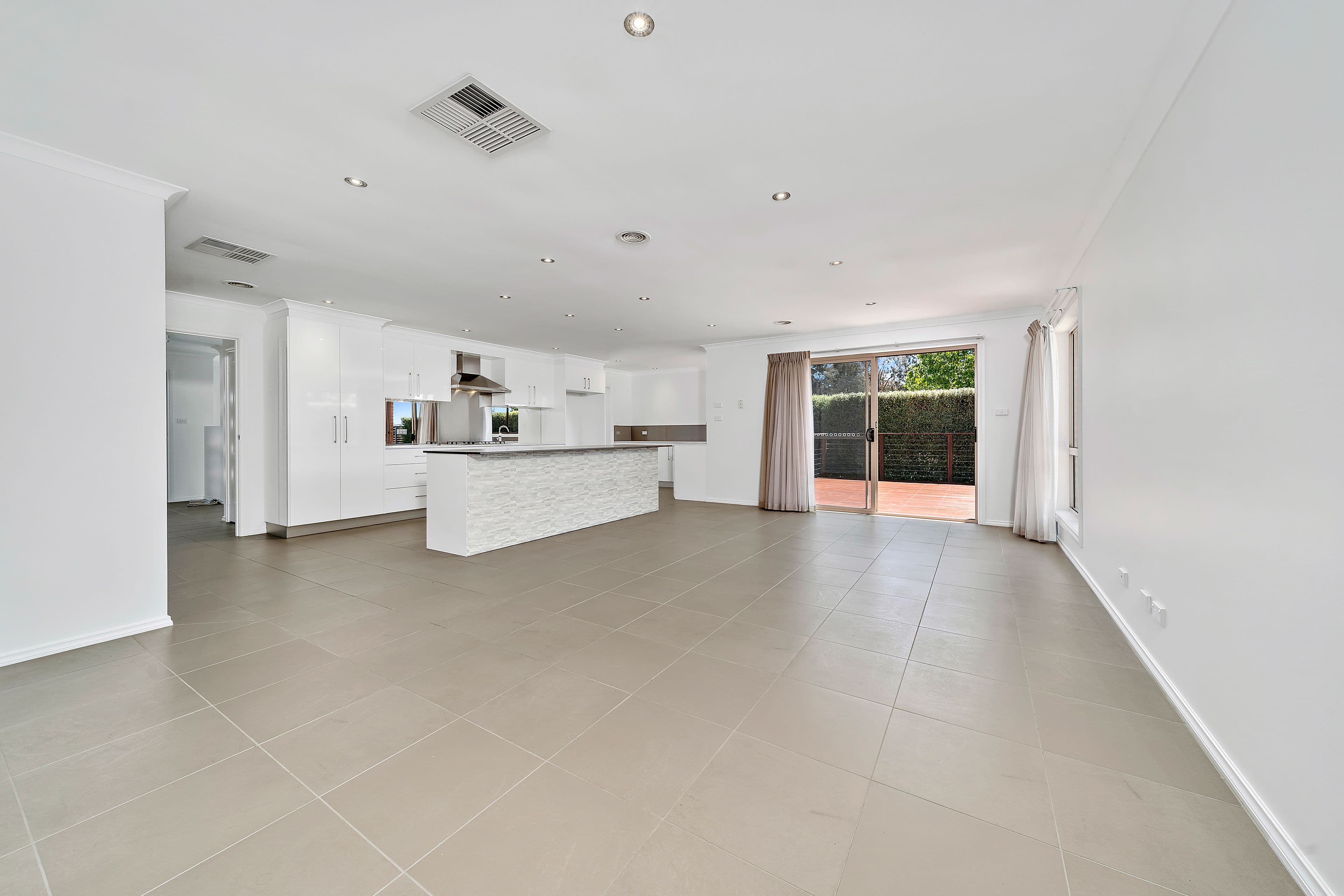 82 Christina Stead Street, Franklin ACT 2913, Franklin - Thumbnail 4