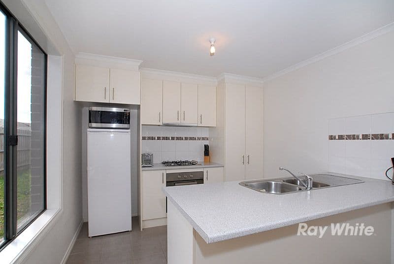 61 Calais Circuit, CRANBOURNE VIC 3977, Cranbourne West - Thumbnail 2