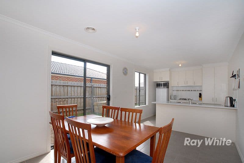 61 Calais Circuit, CRANBOURNE VIC 3977, Cranbourne West - Thumbnail 4