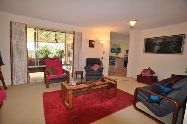 19 Rosswood Court, HELENSVALE QLD 4212, Helensvale - Thumbnail 4