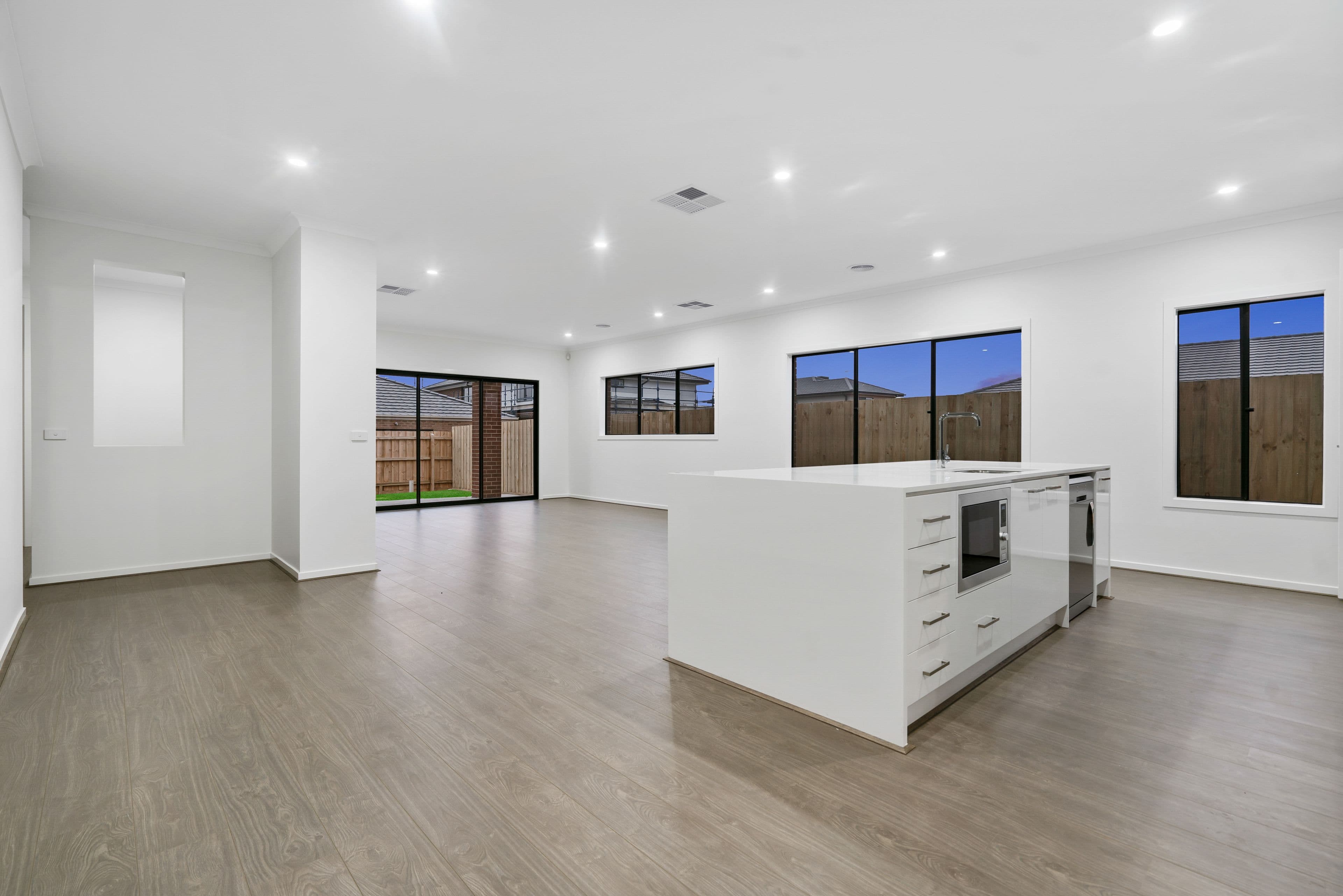 14 Cassowary Street, AINTREE VIC 3336, Aintree - Thumbnail 4
