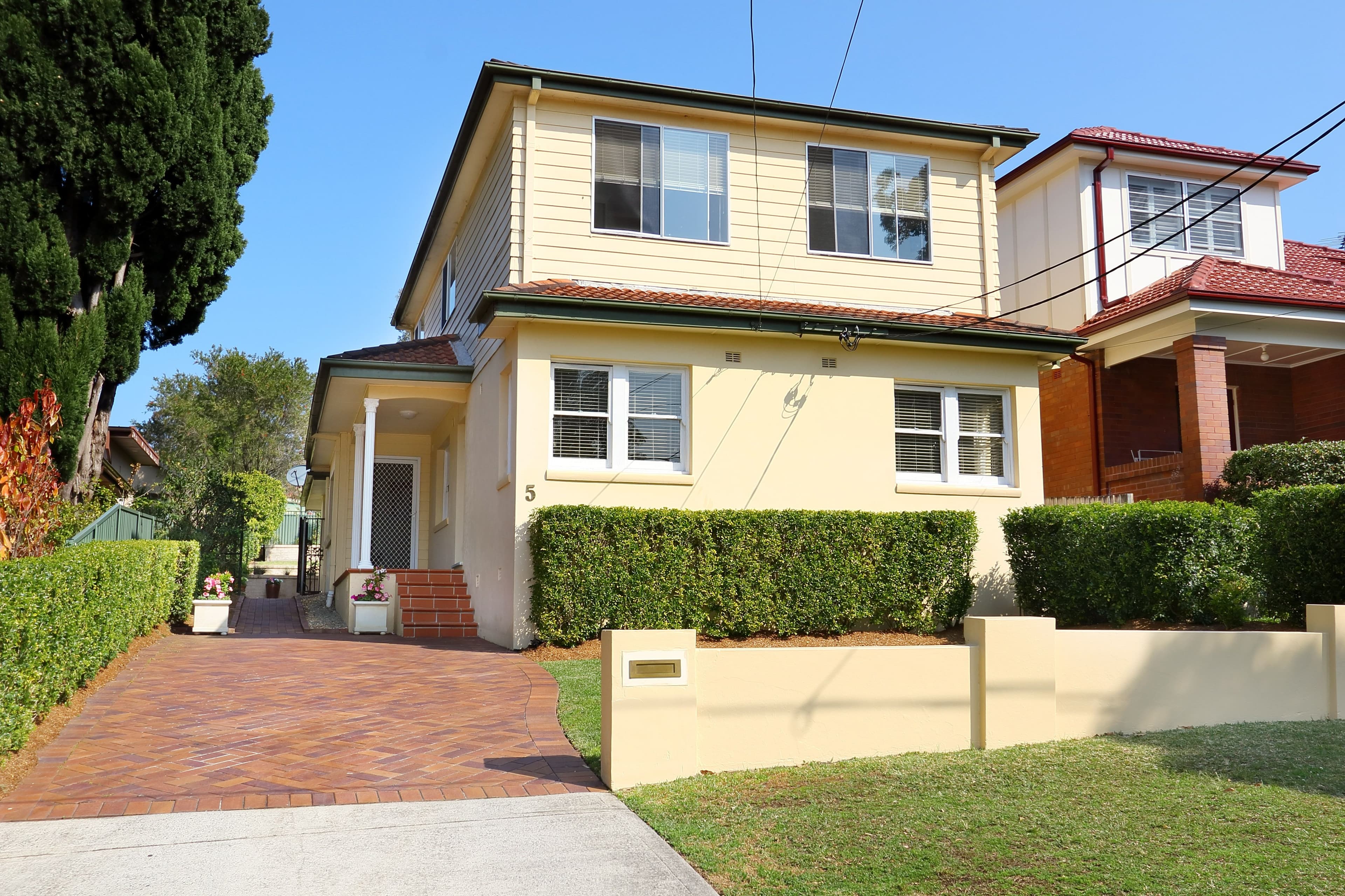 5 Park Avenue, Oatley - Image 1