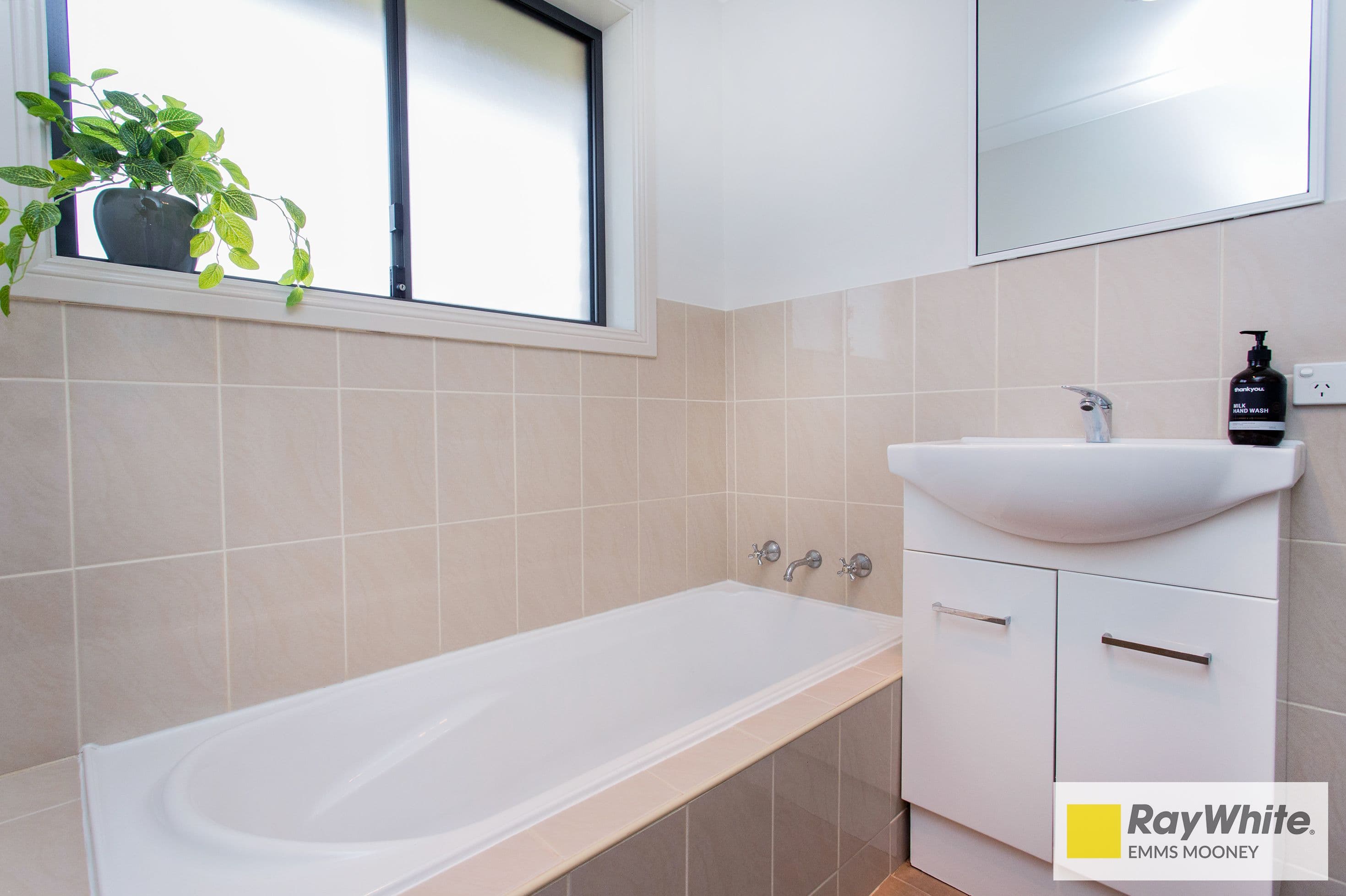 2 Mirage Drive, Cowra - Thumbnail 7