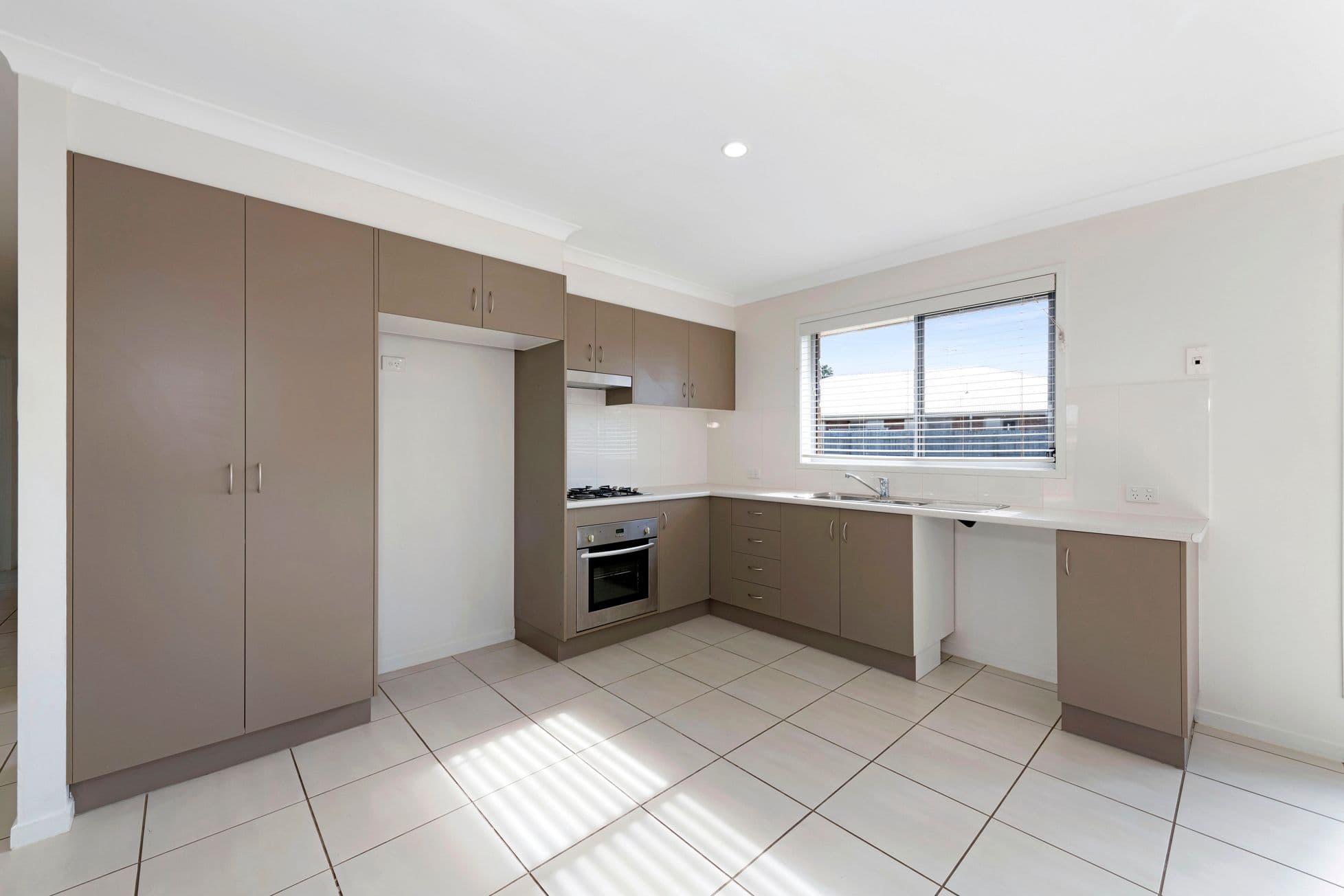 25 Regency Road, Moore Park Beach QLD 4670, Moore Park Beach - Thumbnail 6