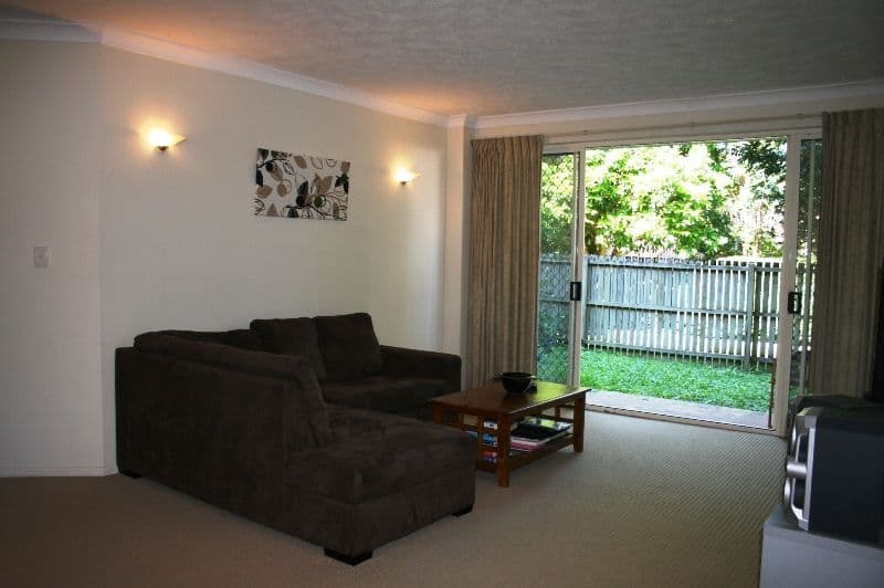 17 Mitchell Street, KEDRON QLD 4031, Kedron - Thumbnail 3