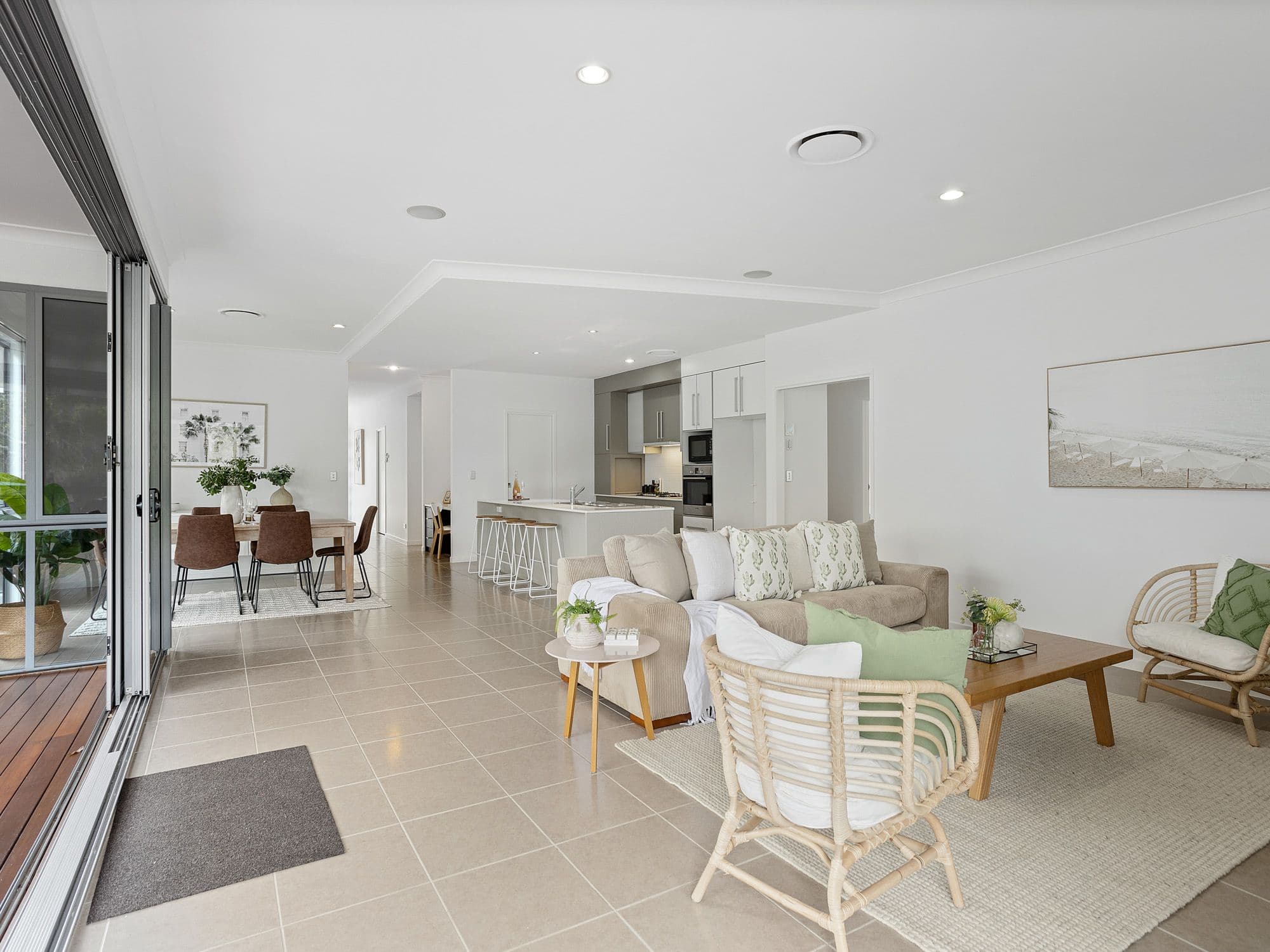 11 Picnic Creek Drive, Coomera QLD 4209, Coomera - Thumbnail 3