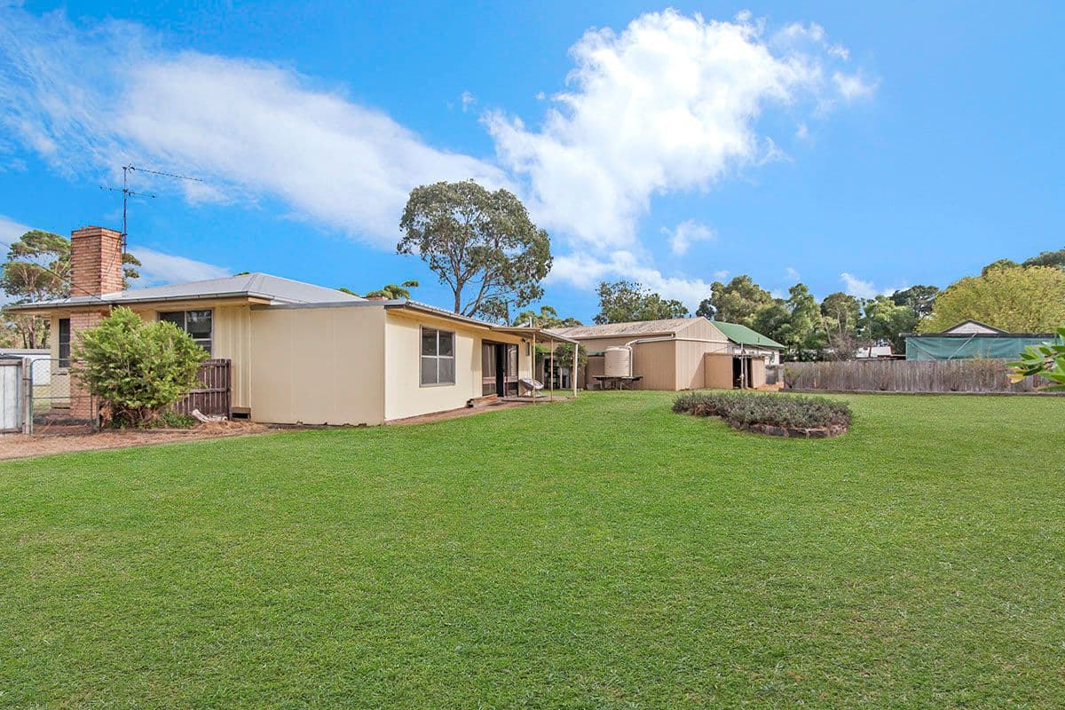 2 Boorook Street, Mortlake VIC 3272, Mortlake - Thumbnail 6