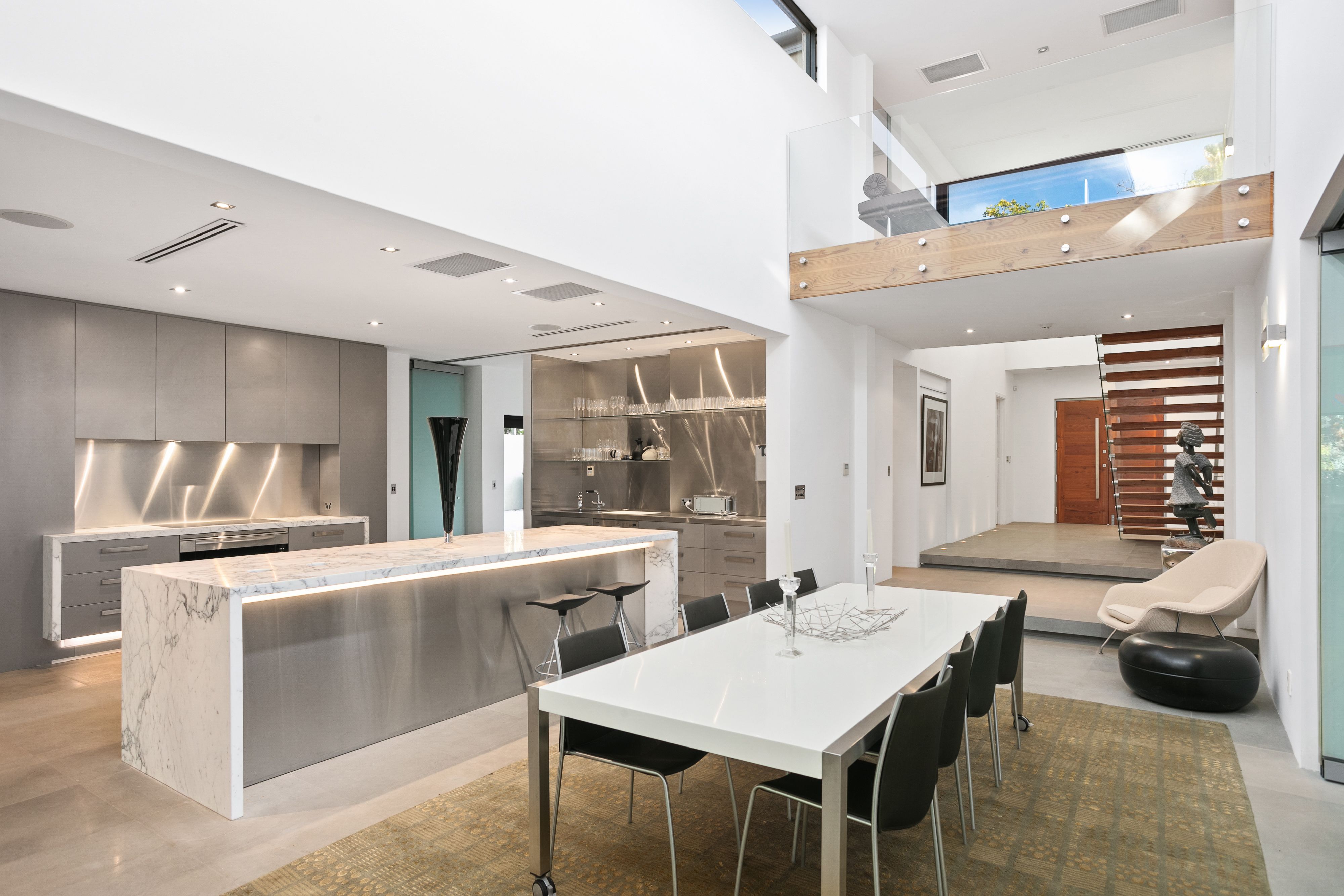 18 Burwood Street, Nedlands WA 6009, Nedlands - Thumbnail 2