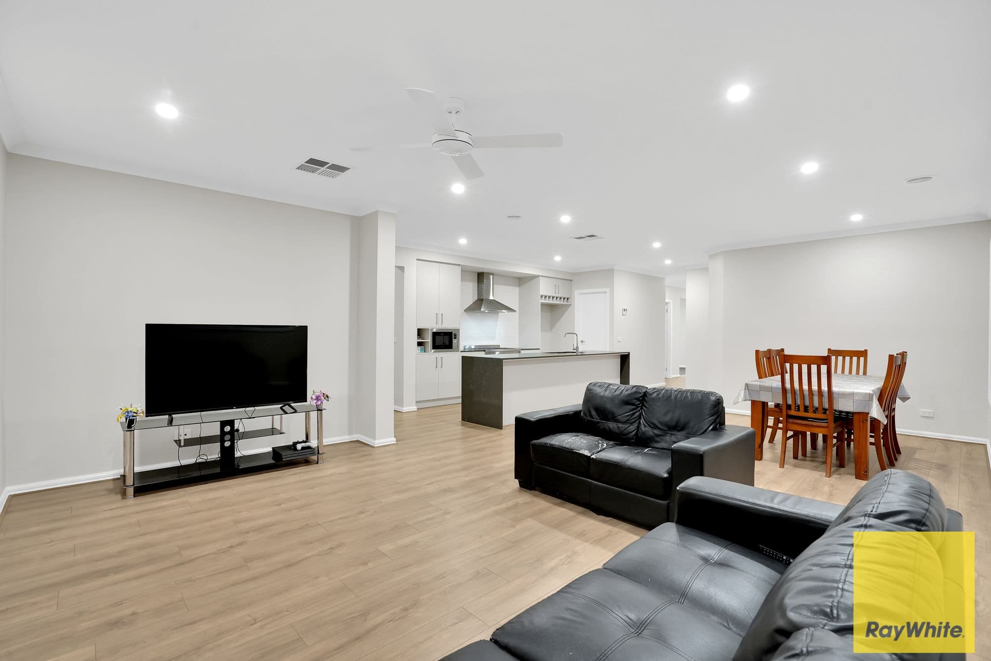 50 castlecrag Way, Strathtulloh VIC 3338, Strathtulloh - Thumbnail 8