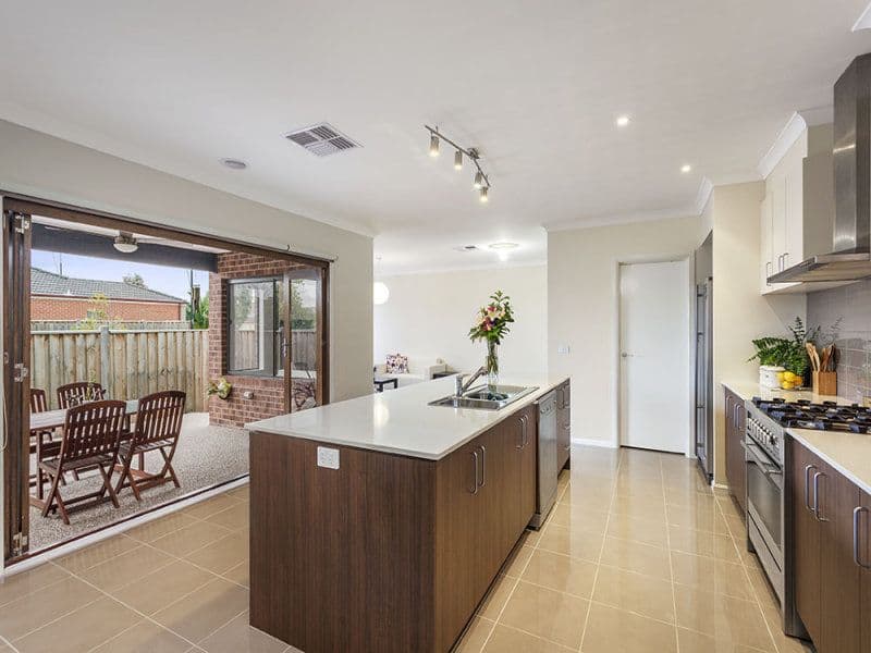 22 Urban Drive, WILLIAMS LANDING VIC 3027, Williams Landing - Thumbnail 6