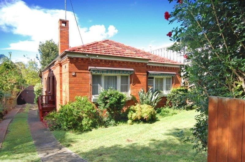 2 Frenchs Forest Road, SEAFORTH NSW 2092, Seaforth - Image 1