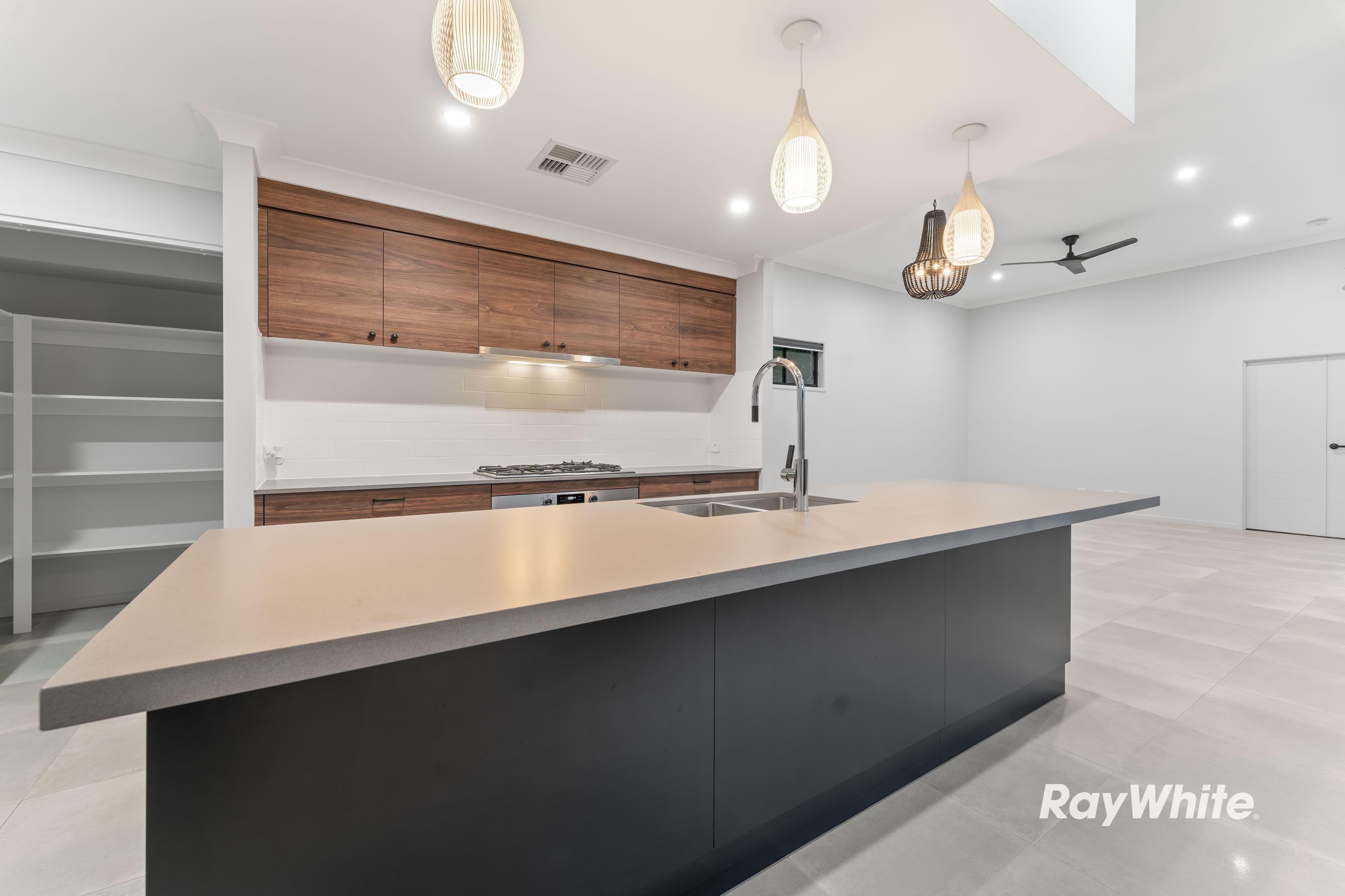 16 Cypress Street, Park Ridge QLD 4125, Park Ridge - Thumbnail 4
