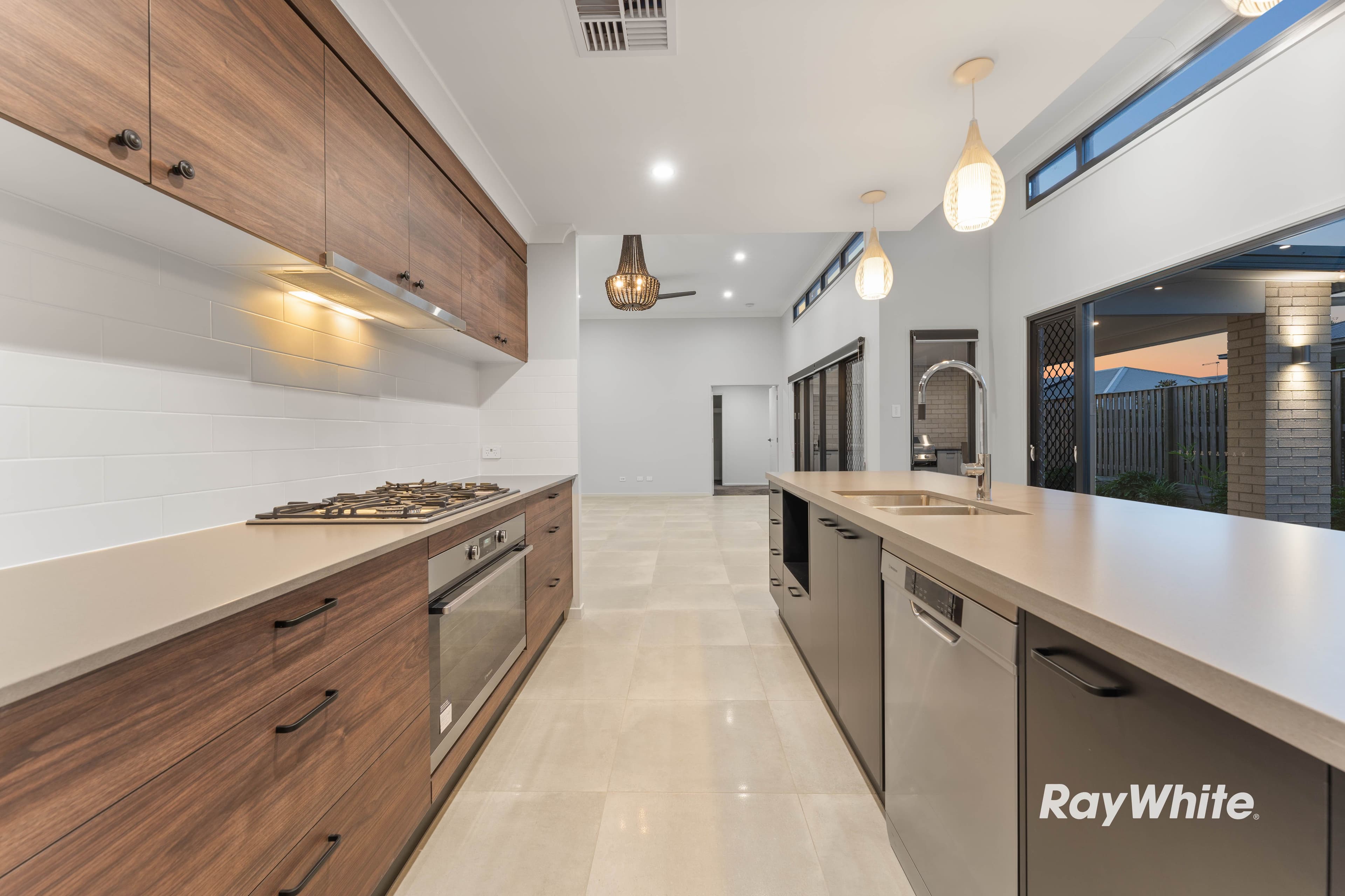 16 Cypress Street, Park Ridge QLD 4125, Park Ridge - Thumbnail 5