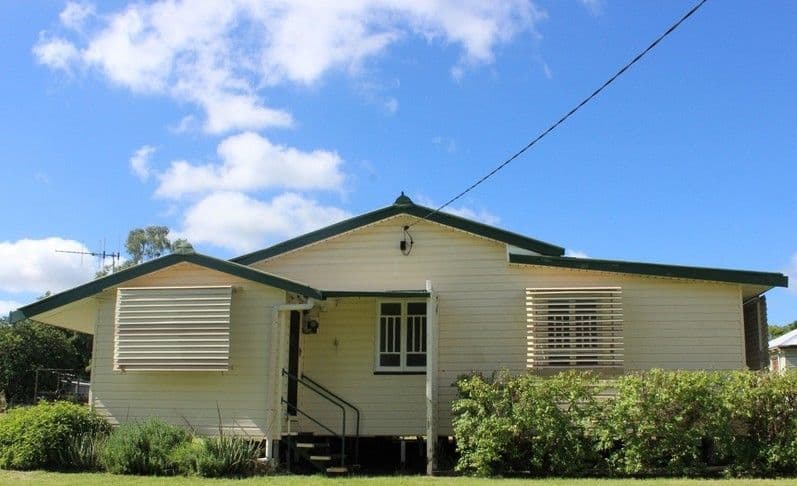 11 Arthur Street, Gayndah QLD 4625, Gayndah - Image 1