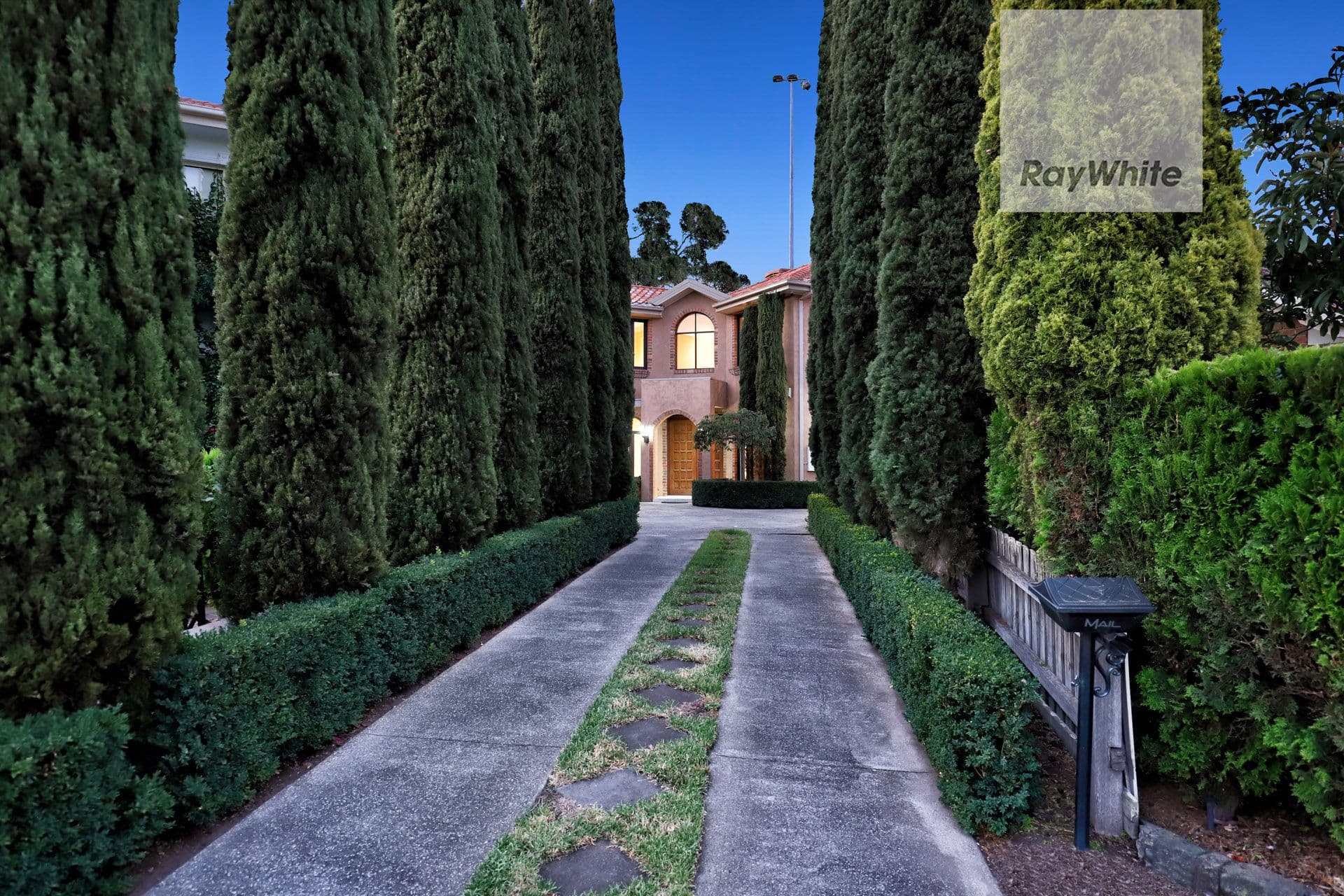 12 McGuire Court, Greenvale VIC 3059, Greenvale - Thumbnail 2