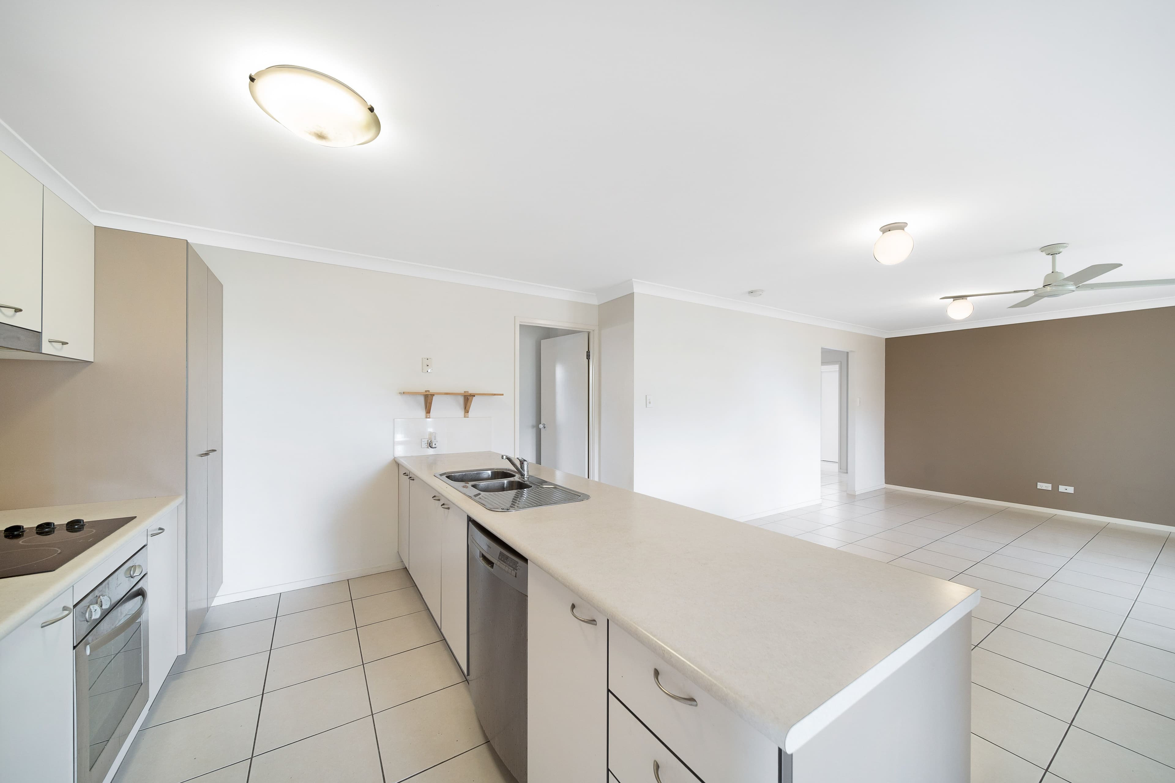 11 Fordham Court, Regents Park QLD 4118, Regents Park - Thumbnail 4