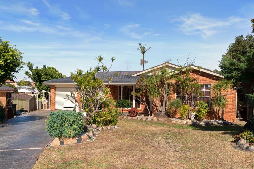 9 Flynn Place, Bonnyrigg Heights - Image 1